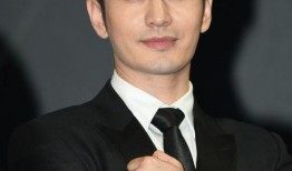 娱乐圈吃瓜黄晓明,吃瓜群众热议背后的真相