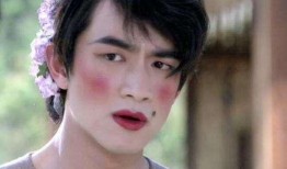 娱乐圈吃瓜小花是谁呀视频,吃瓜小花背后的故事