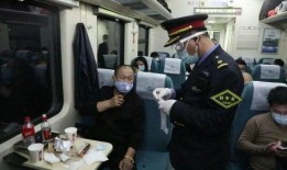 娱乐吃瓜酱坐火车,跟随吃瓜酱一起吃瓜观景