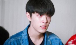 肖战吃瓜的娱乐者,从流量明星到吃瓜娱乐者的华丽转身